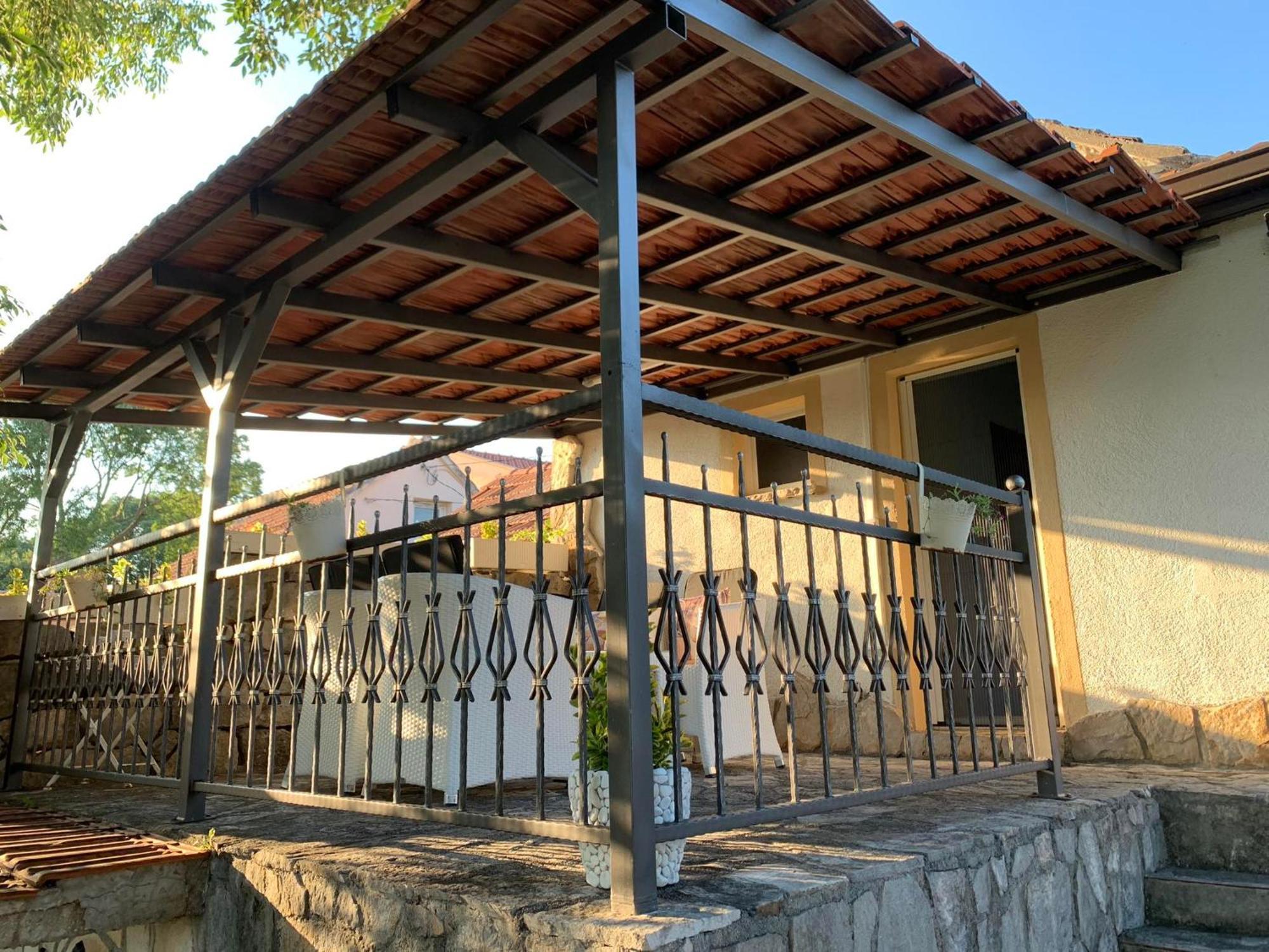 Kuca Za Iznajmljivanje Andrija Ljubuski Exterior photo